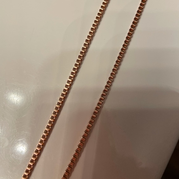 Rose Gold Plated Box Chain - Picture 2 of 3